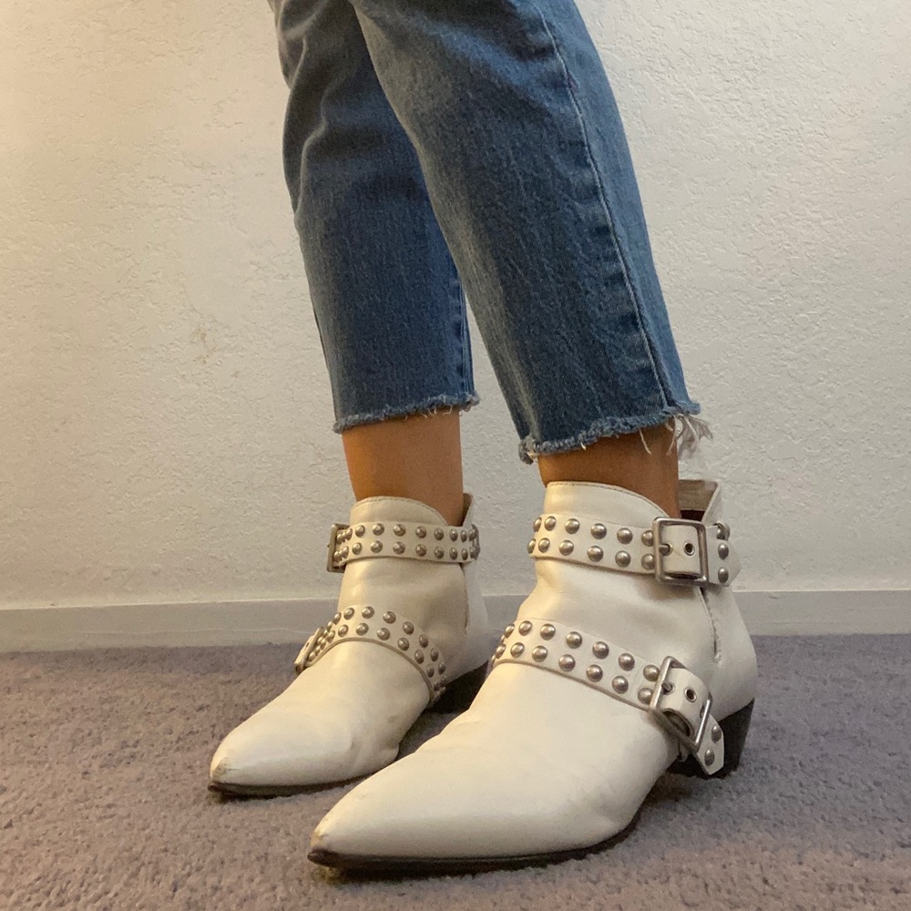 White leather Marc by Marc Jacobs studded booties